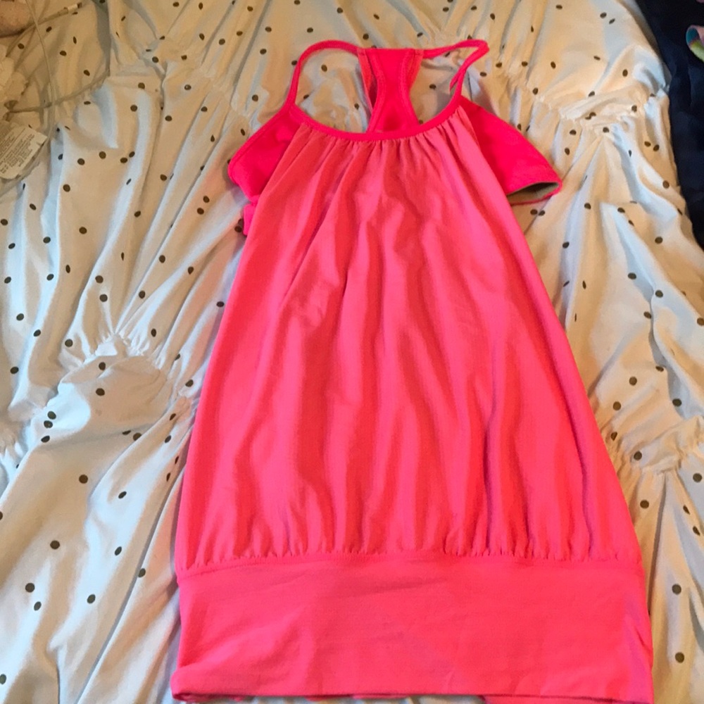 Lululemon workout tanktop with built in sports bra